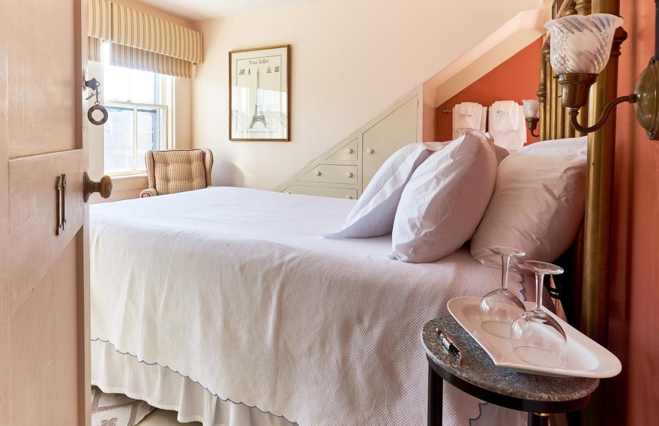 Cliff Lodge Нантакет Екстер'єр фото
